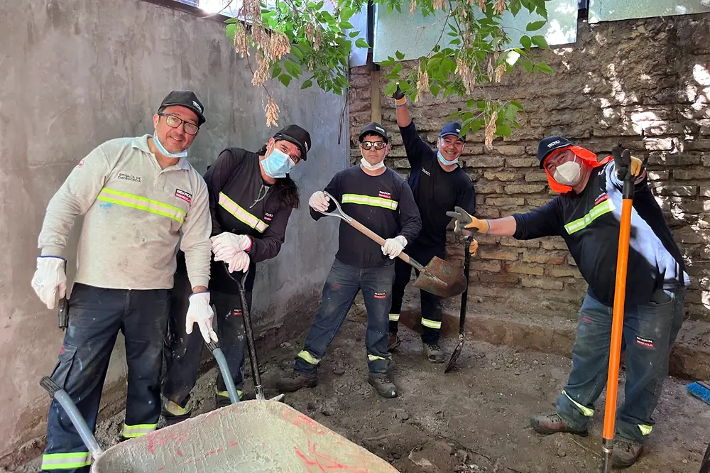 Mejoras en hogares y nuevos espacios de aprendizaje: Henkel impacta en Buin y Quilicura